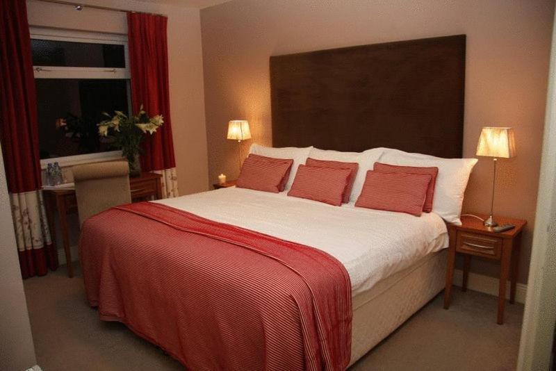 Lake Lodge Guesthouse Killarney Exterior photo